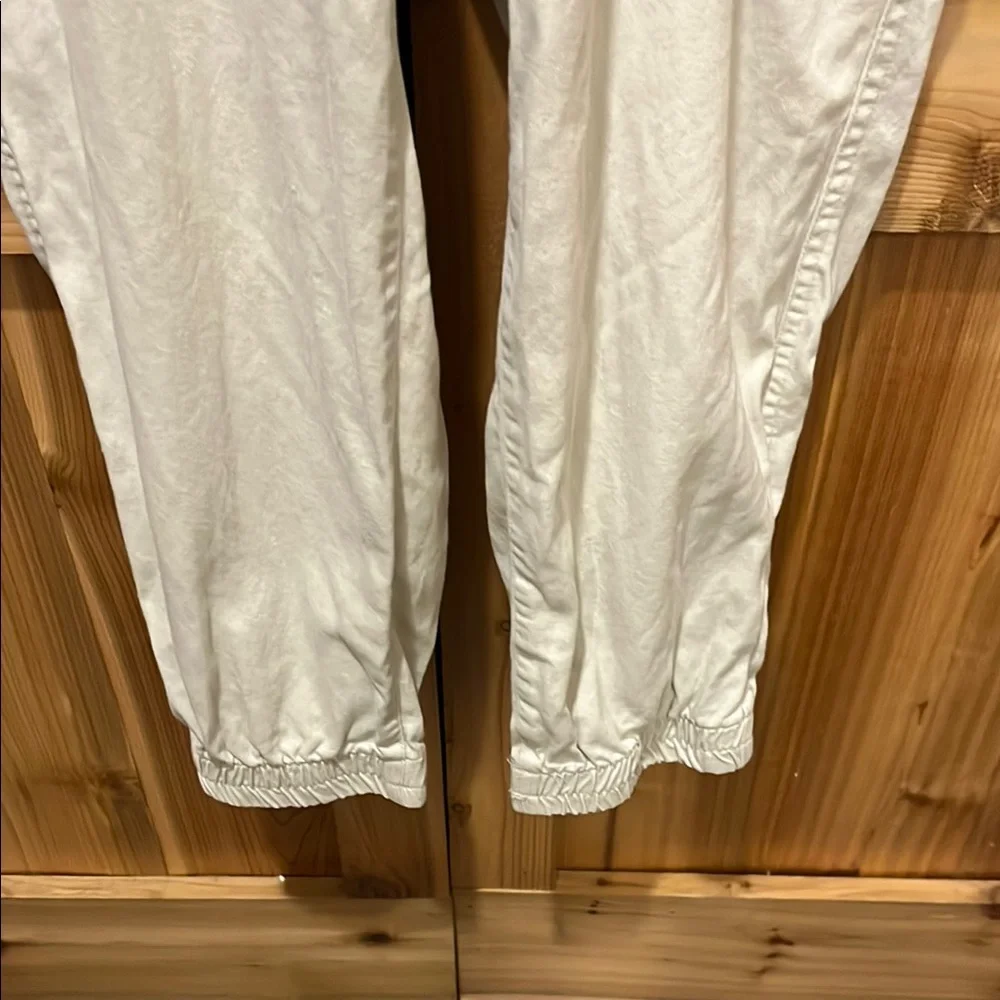 GAP Women's Cream Jogger Type Pants - Picture 6 of 10
